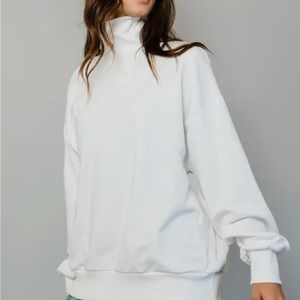 BUCKETLIST  High Neck Solid Knit Sweatshirts in White